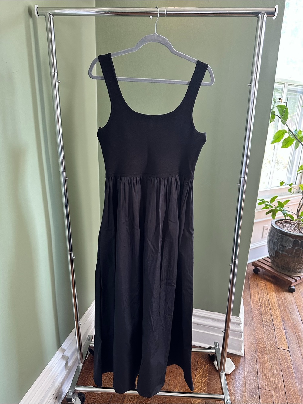 Nordstrom Black Sleeveless Scoop Maxi Dress